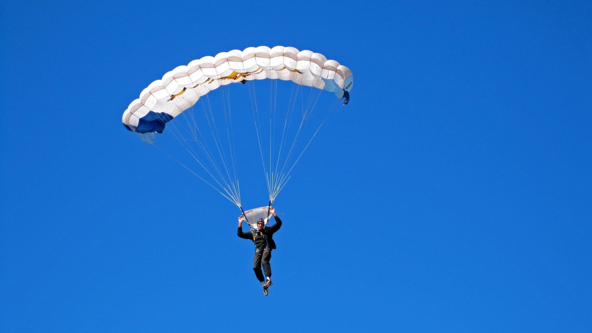 _拼搏到底:极限耐力赛激发运动员斗志_,极限耐力跑世界第一人